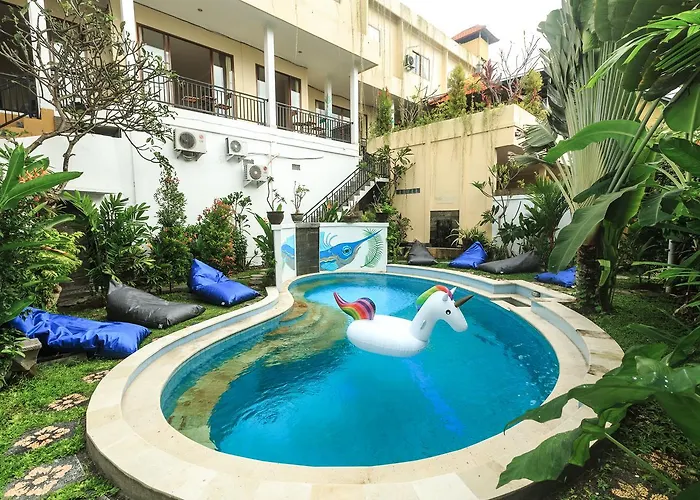 Hotel La Costa Central